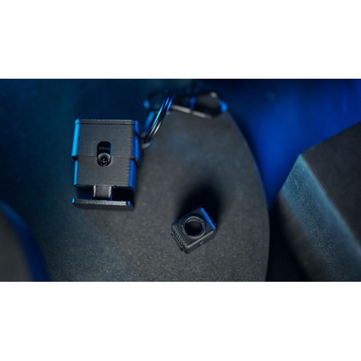 The EDC Holder by Mai Bro & TCC Magic