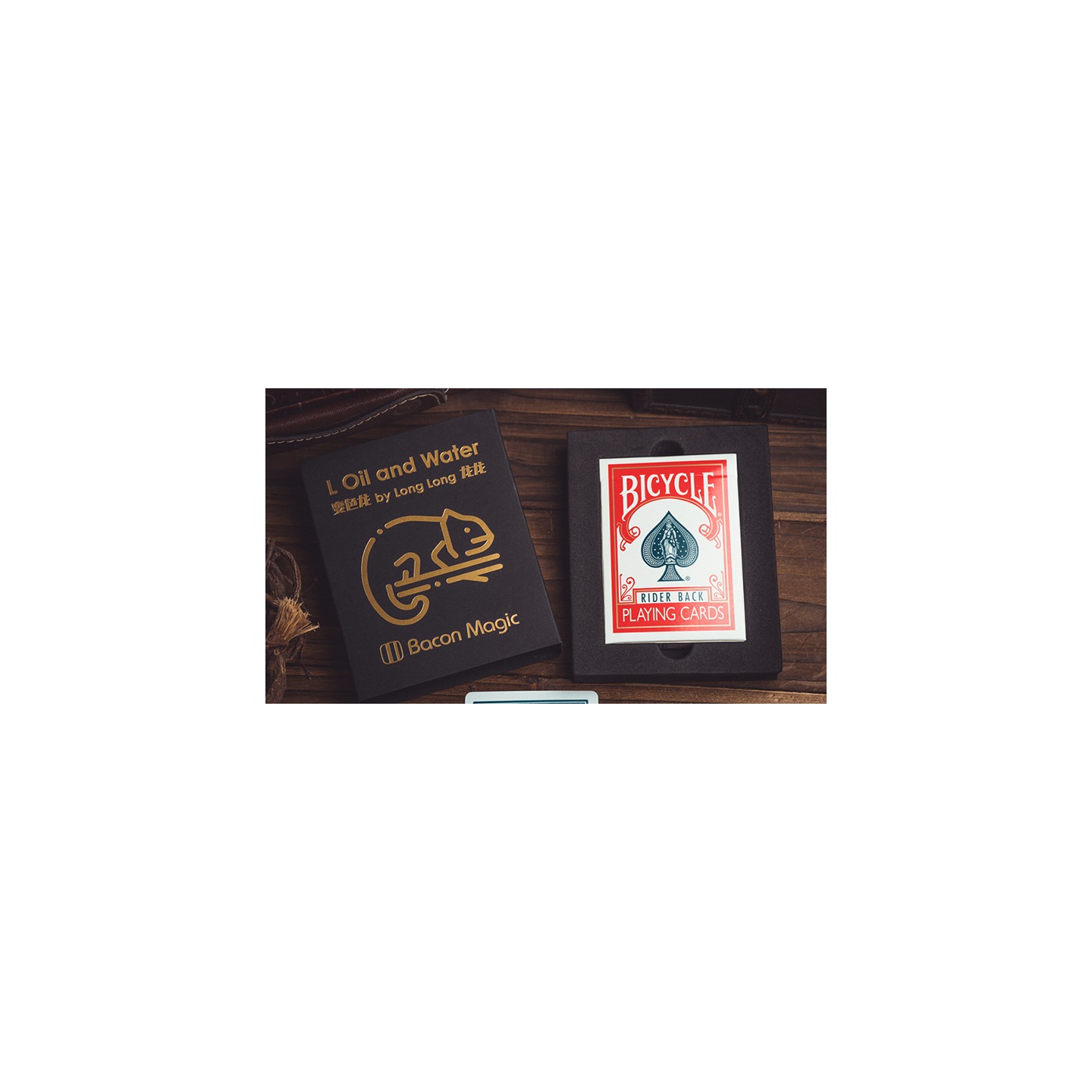 L Oil and Water (Red) by Long Long & Bacon Magic
