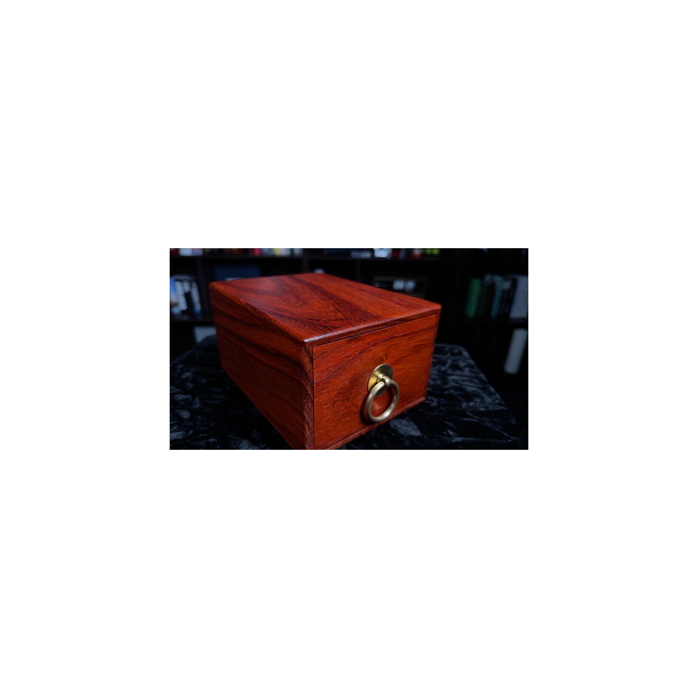 Alchemist's Chest by Bond Lee, Waylon, & MS Magic