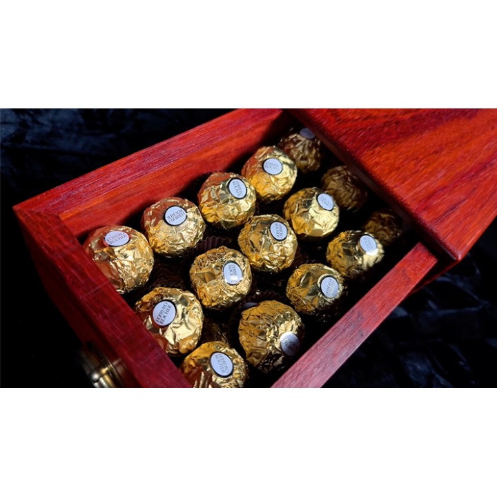 Alchemist's Chest by Bond Lee, Waylon, & MS Magic