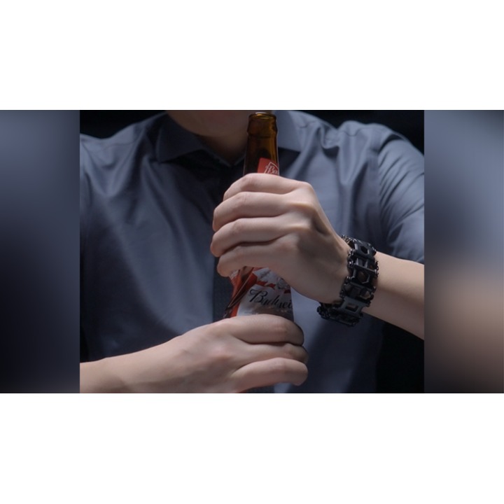 Tornado Bottle by Red Tsai and Aaron Hsing