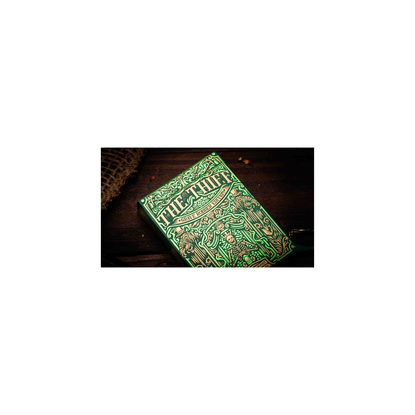 The Thief: Verdant Dawn Edition Playing