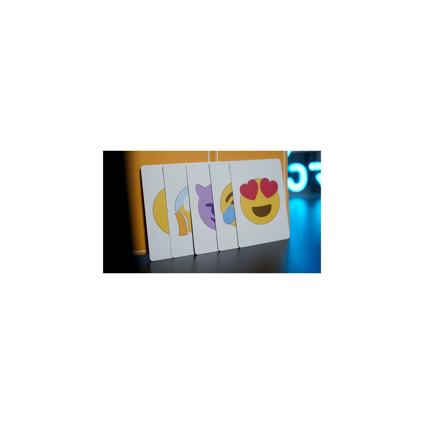Emojisp (Gimmicks and Online Instructions) by Nexus & Amor magic