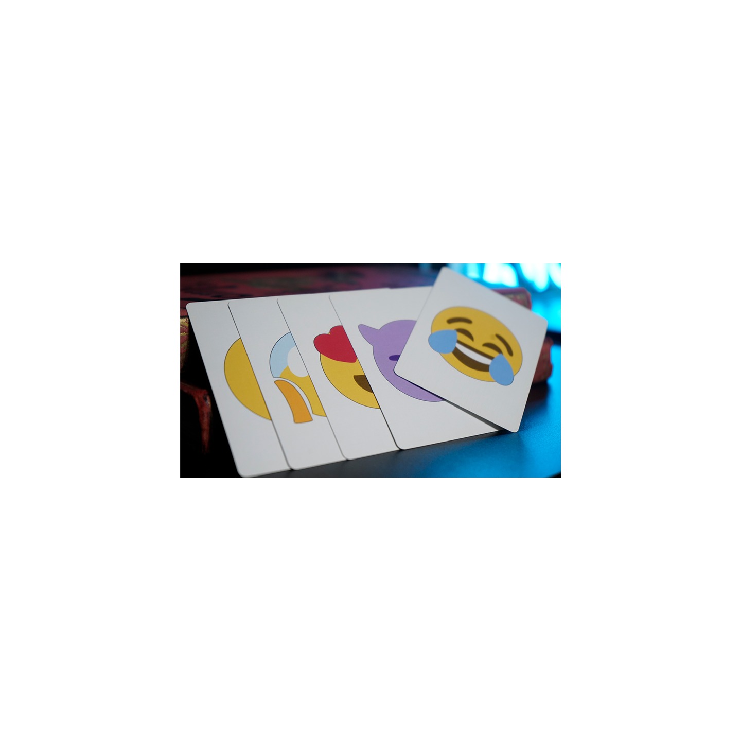 Emojisp (Gimmicks and Online Instructions) by Nexus & Amor magic