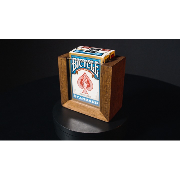 LEGACY DECK HOLDER by Joao Miranda and Miguel Pinto