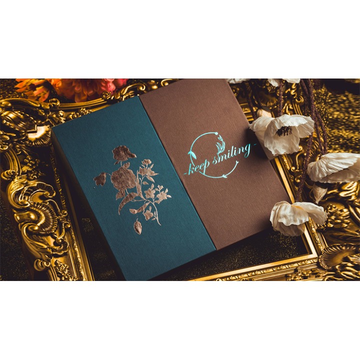 Keep Smiling Playing Cards Collector's Set