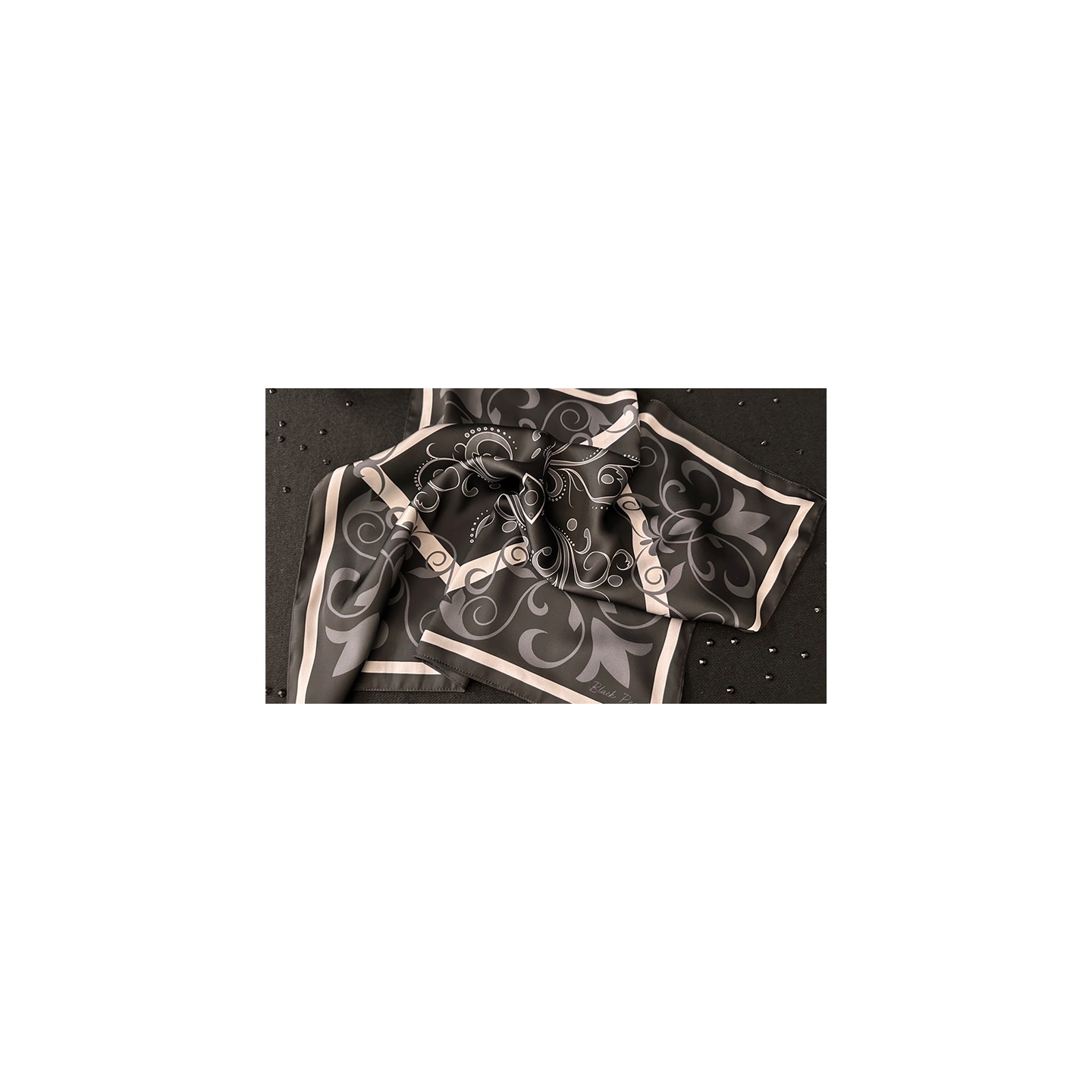 Devil's Bandana V.3 - Precious Stones Collection by Lee Alex (Black Pearl)