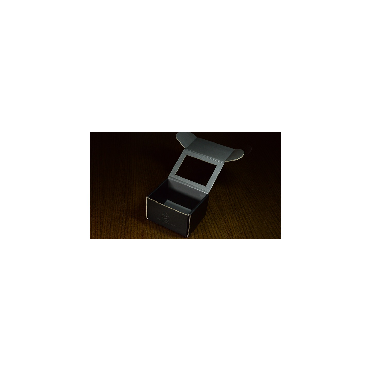 Carat XCHB Cardboard Half-Brick Box with Viewing Window