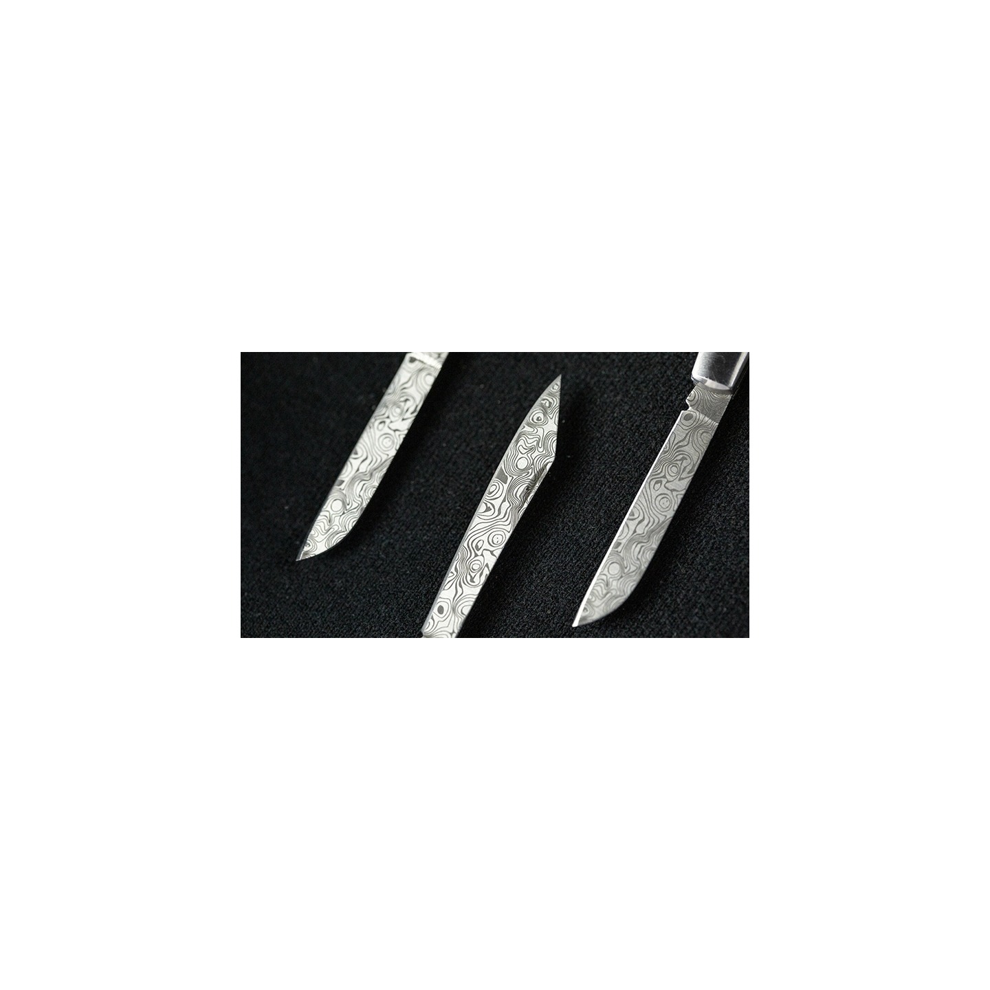 ARTISAN COLOR-CHANGING KNIVES BY TCC