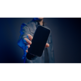 Leviosa Phone by João Miranda and Julio Montoro