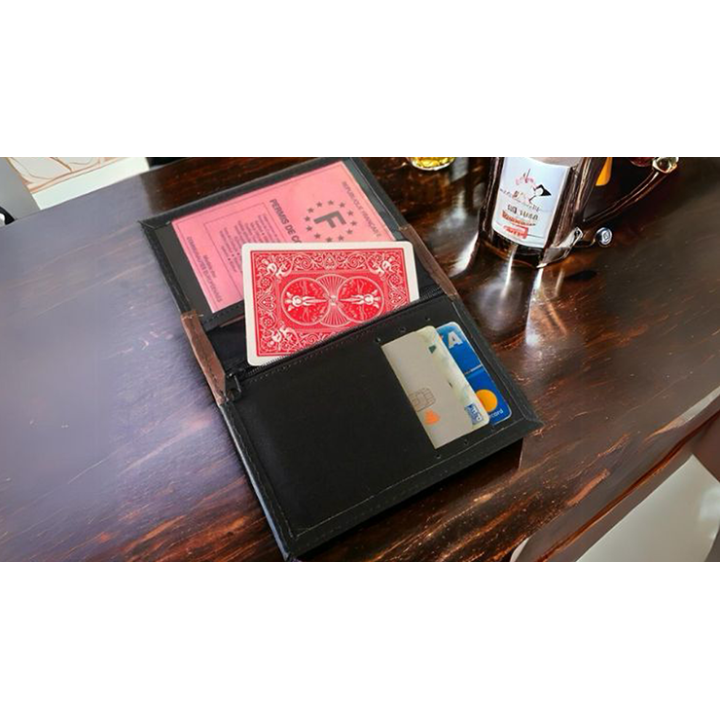 INSTANT WALLET 2.0 (Red) by Andrew and Magic UP