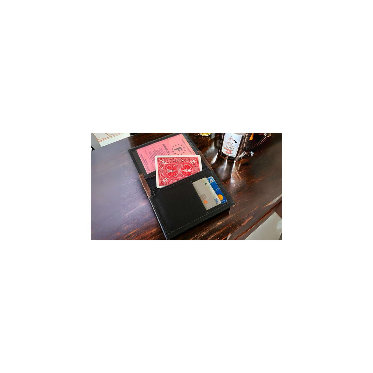INSTANT WALLET 2.0 (Red) by Andrew and Magic UP