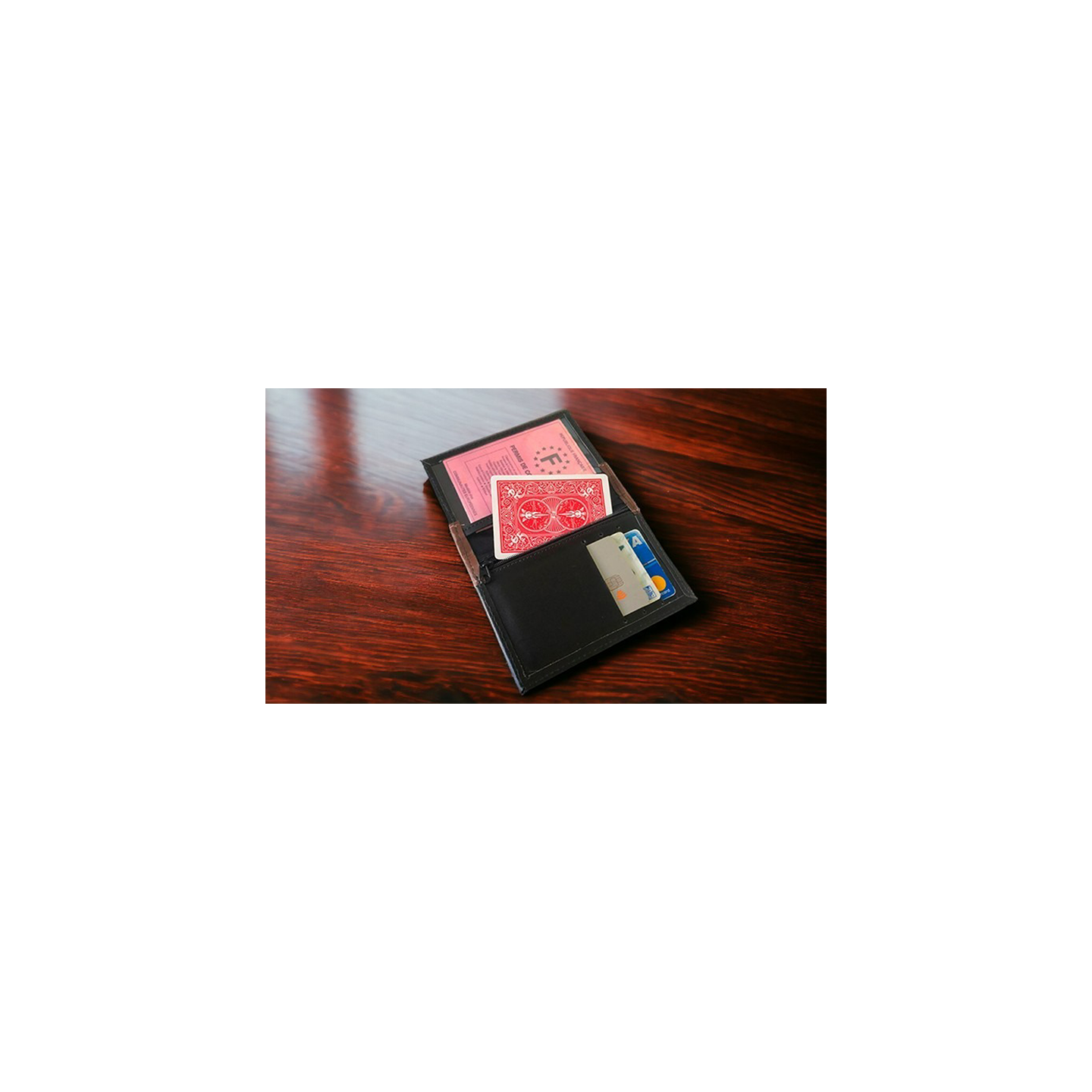 INSTANT WALLET 2.0 (Red) by Andrew and Magic UP