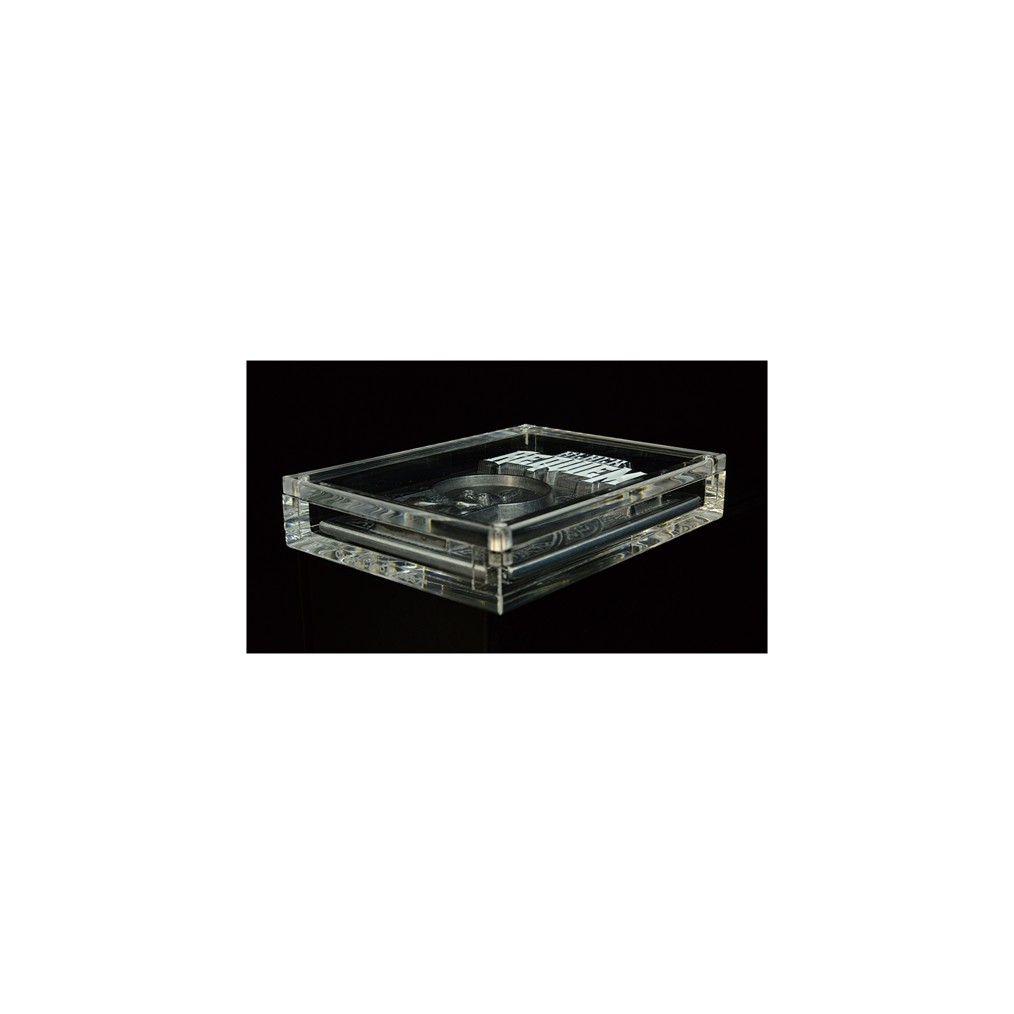 CARAT XMC V2 Metal Card Display