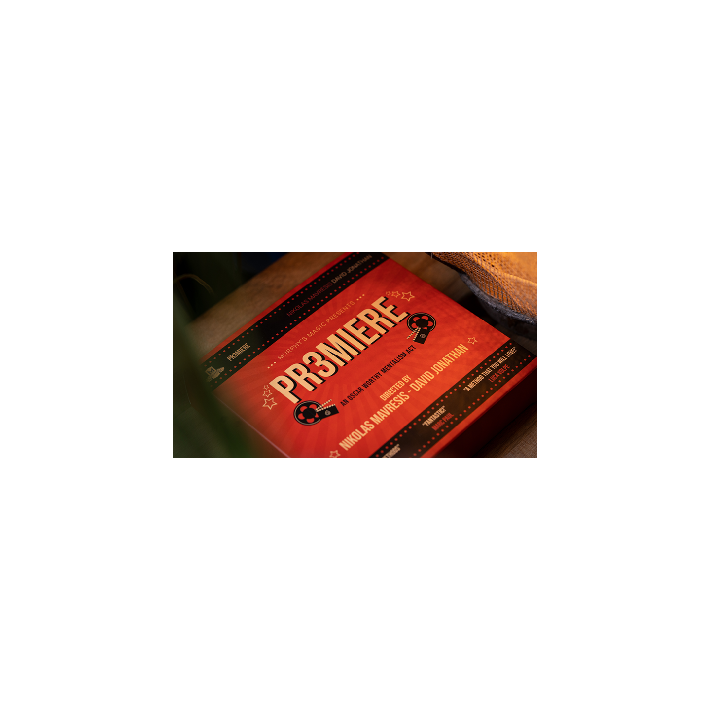 Pr3miere (Premiere) by Nikolas Mavresis and David Jonathan (Gimmicks and Online Instructions)
