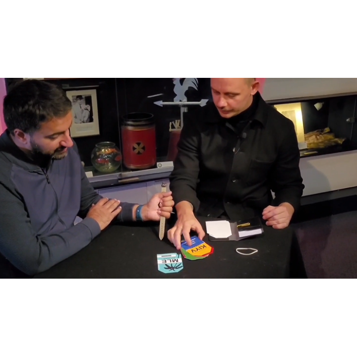 ITINERIS (Gimmicks and Online Instructions) by Radek Hoffmann, Luca Volpe and Alan Wong