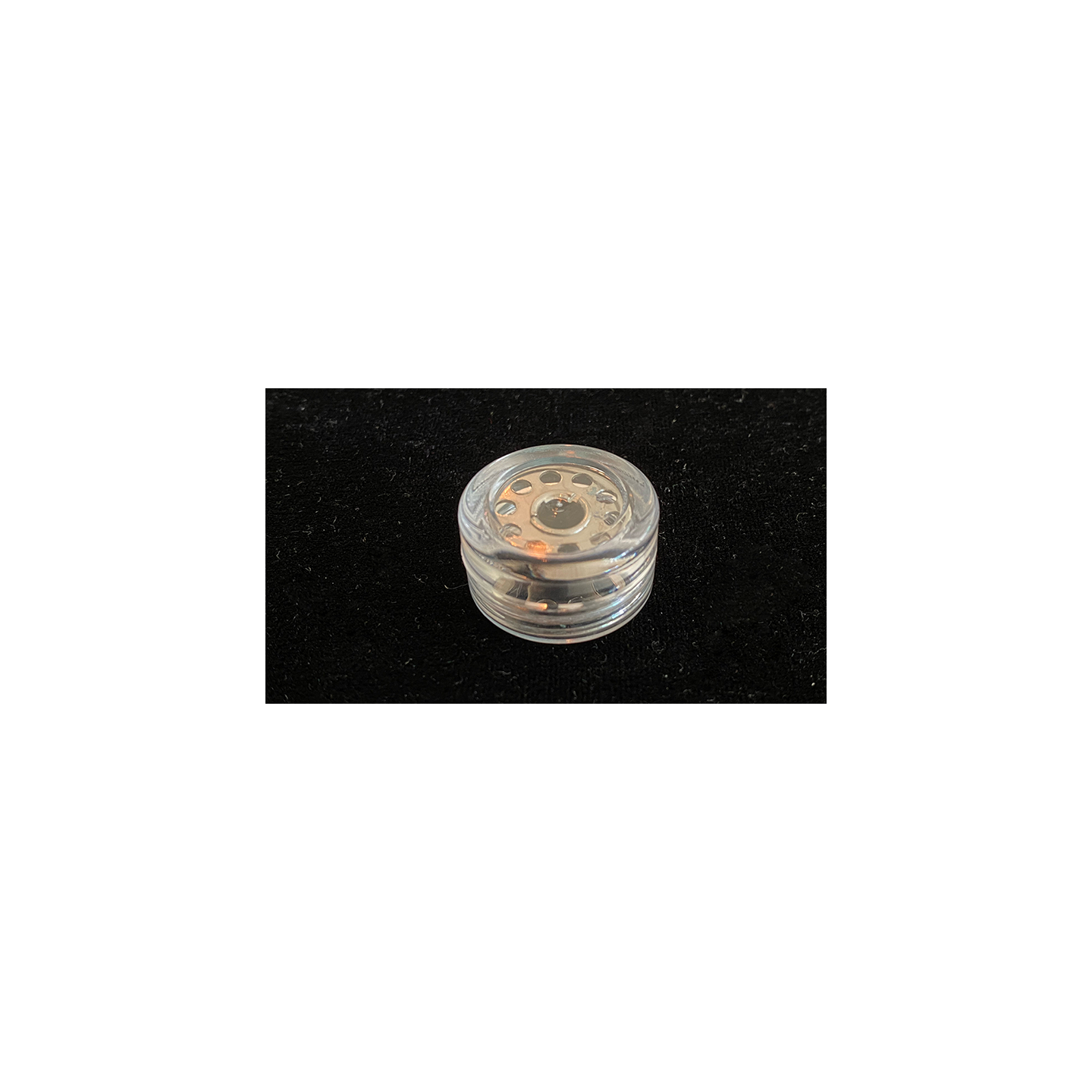 Super Elastic Invisible Thread by Alan Wong