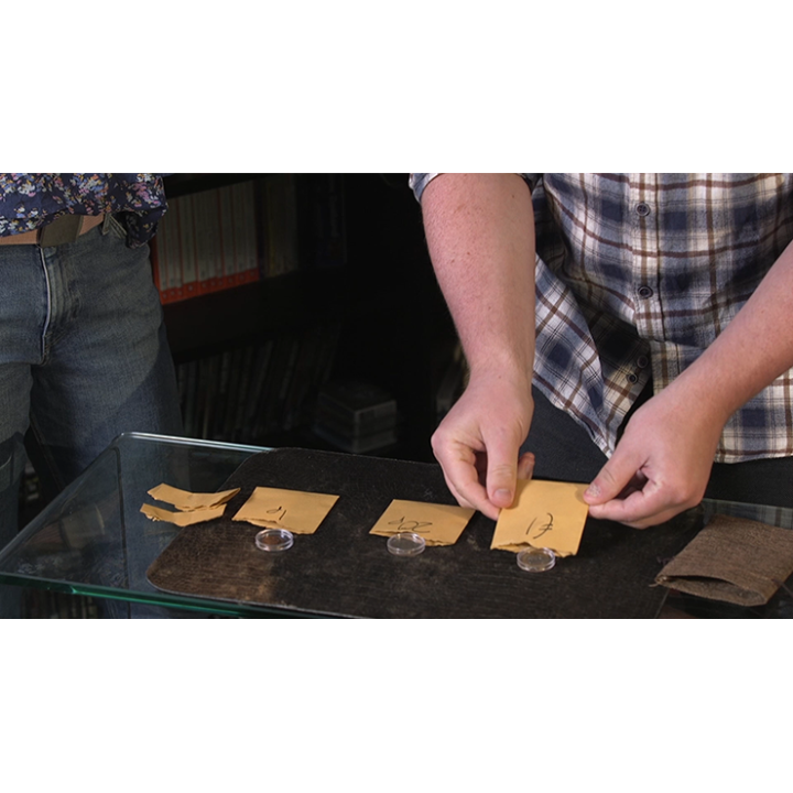 BIGBLINDMEDIA Presents Klipto - A 3 Coin Divination (Gimmicks and Online Instructions) by Liam Montier