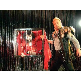 FIRE CAGE ILLUSION - HOŘÍCÍ KLEC