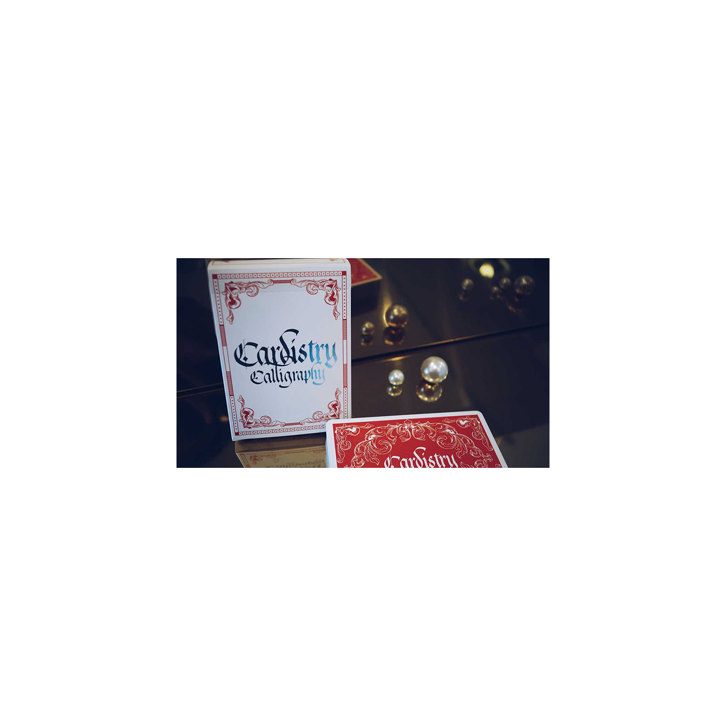 Cardistry Calligraphy Red – limitované hrací karty
