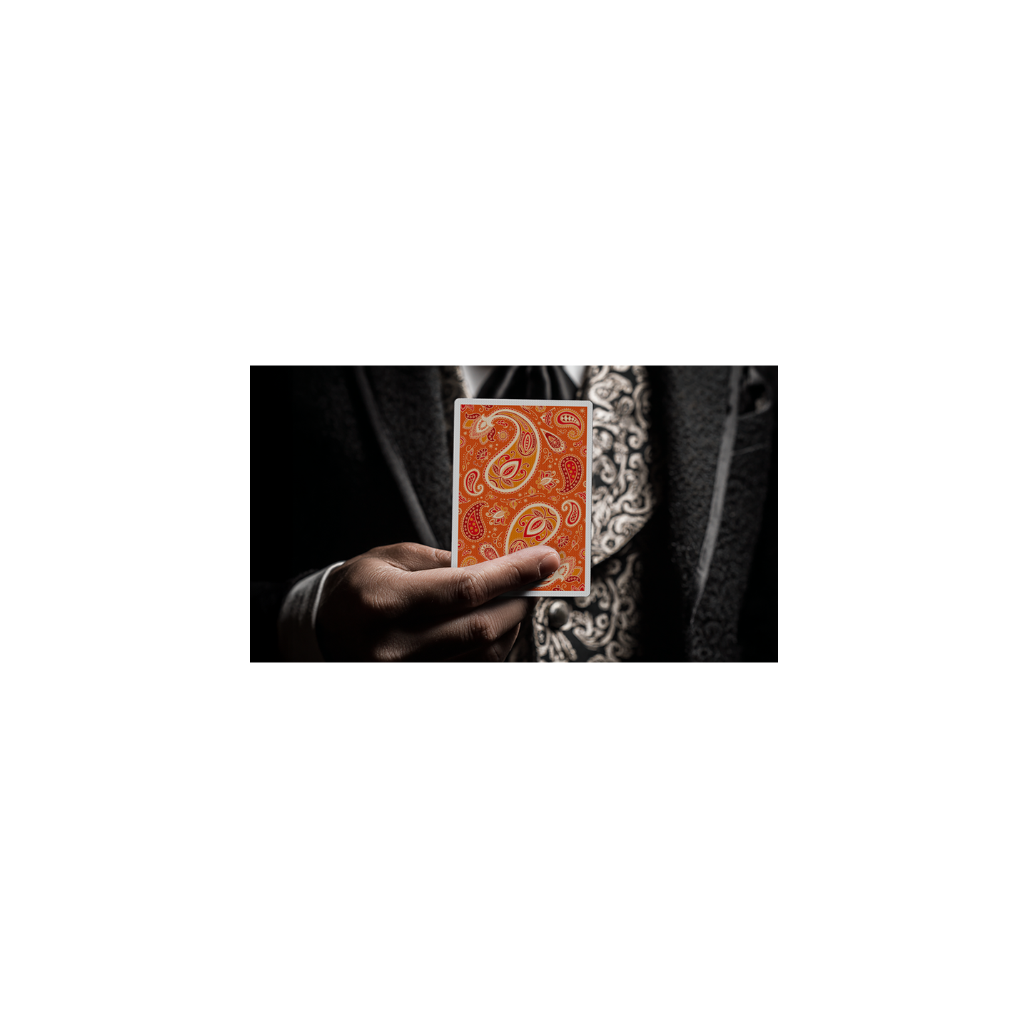 Paisley Ton sur Ton Poudre Orange Foil Designer's Choice