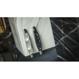 ARTISAN COLOR-CHANGING KNIVES BY TCC