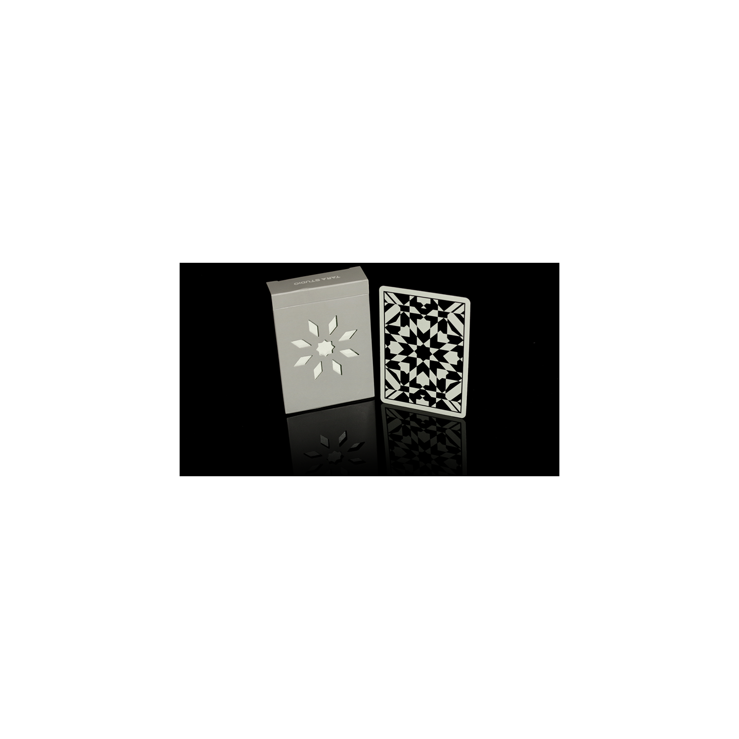 Majolica V2 Luminescent Playing Cards