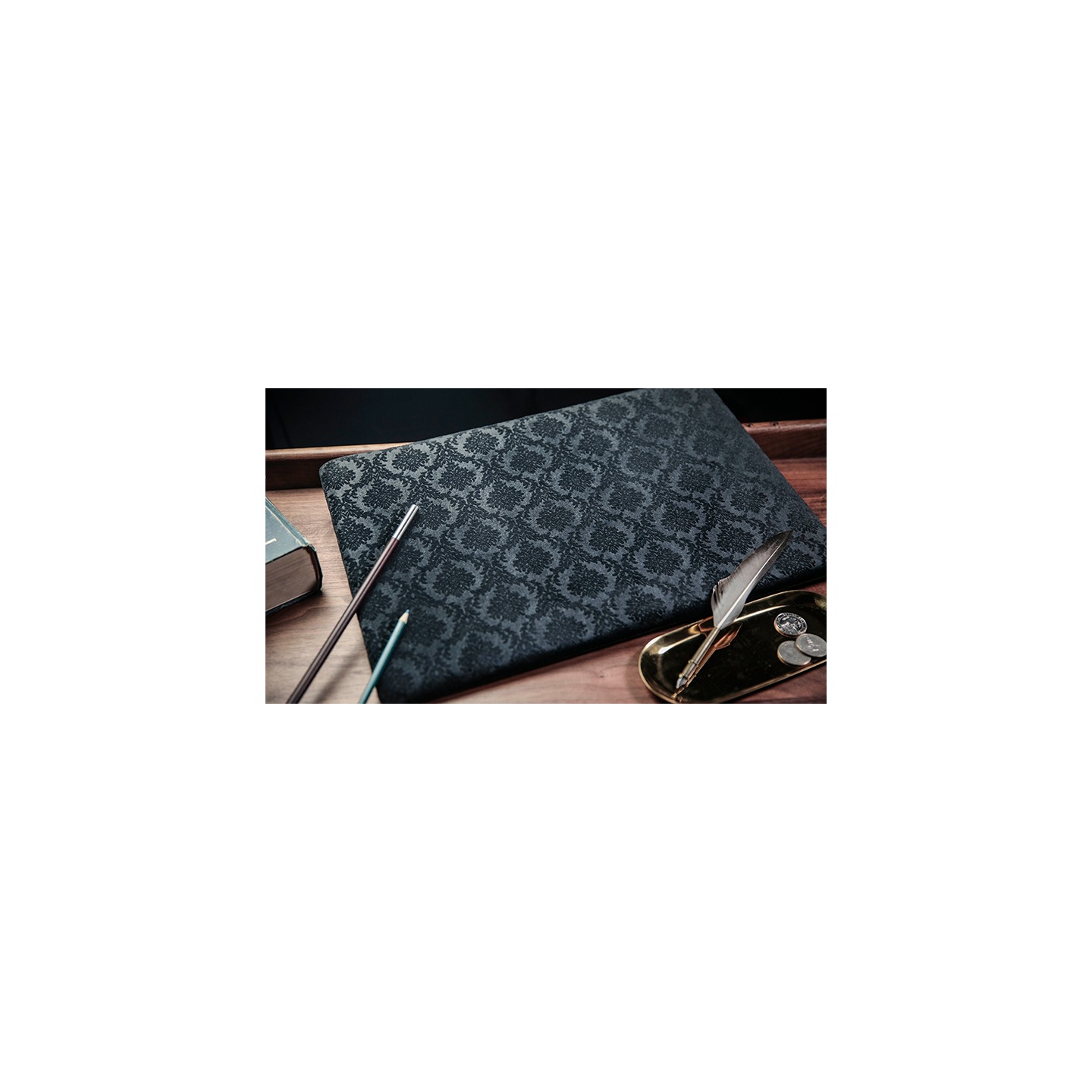 Luxury Pad (Black) by TCC