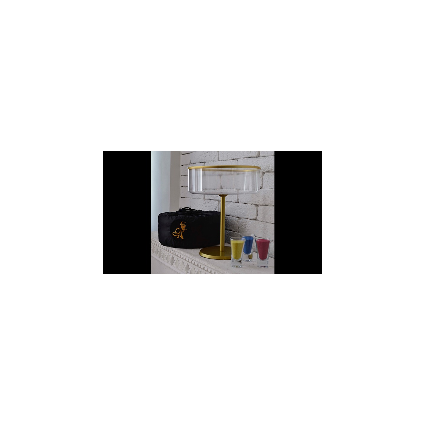 Compact Vase GOLD by Victor Voitko