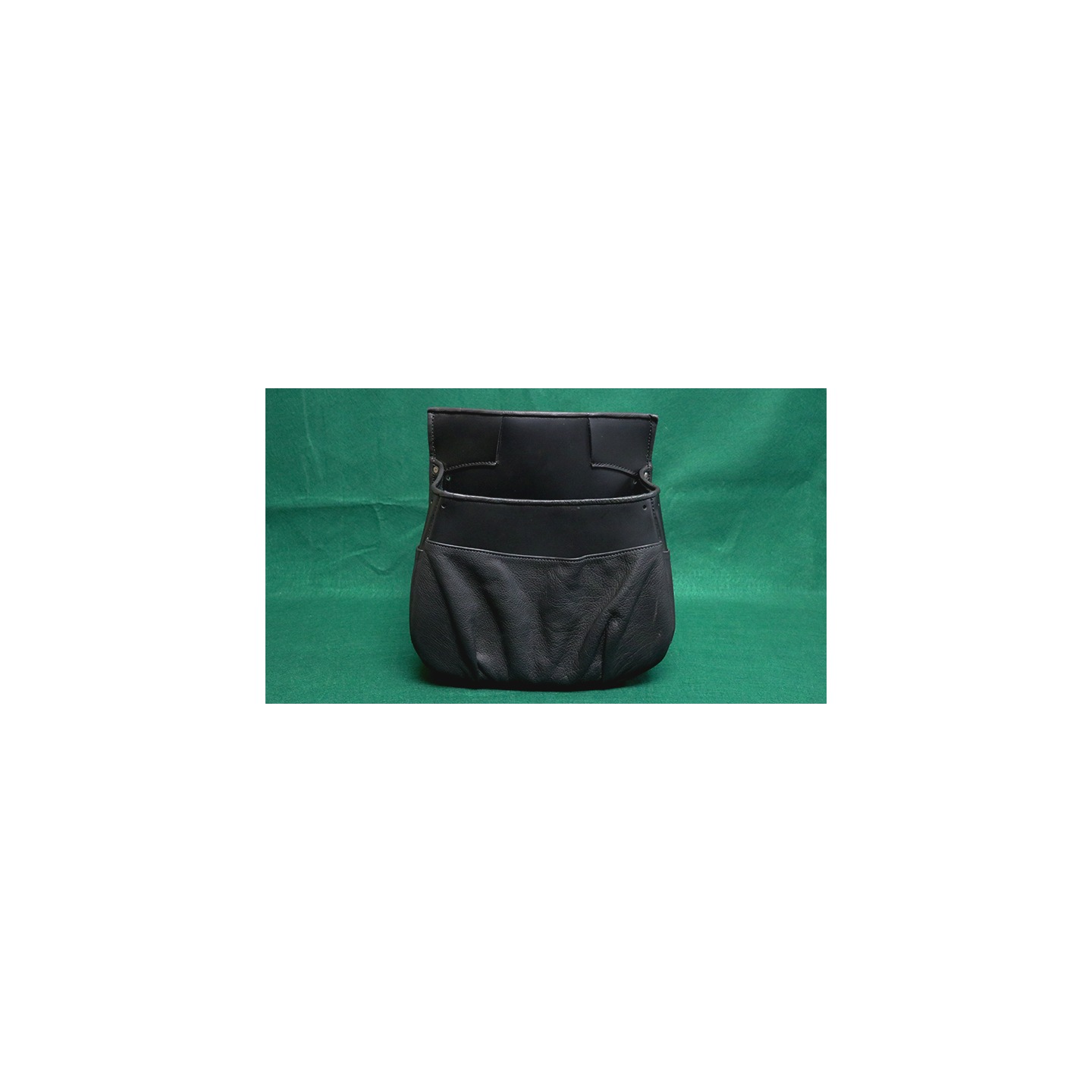 BUSKER POUCH by The Ambitious Card