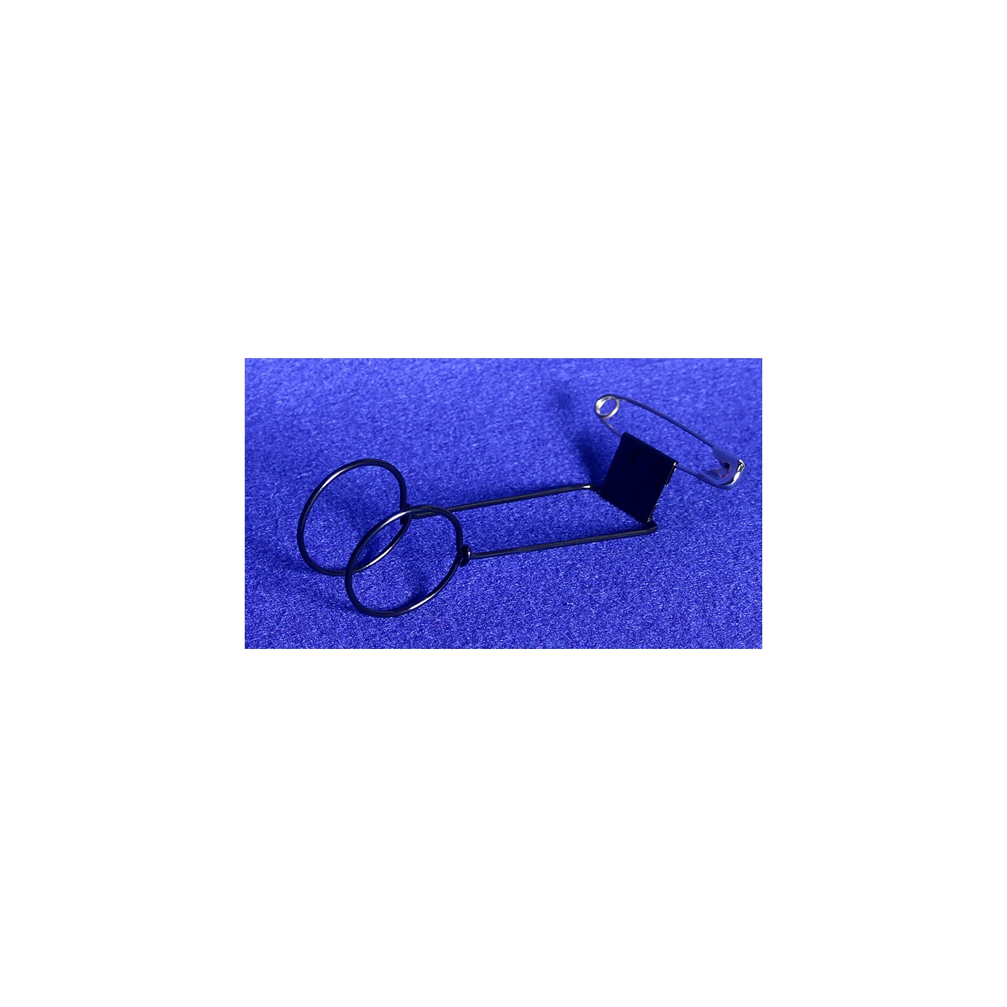 Ball Holder (Metal) by Premium Magic