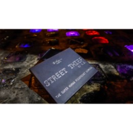 Paul Harris Presents Street Thief (Japanese Yen) by Paul Harris