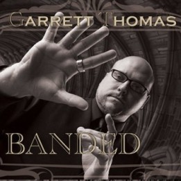 Banded 21 mm (Gimmicks and Online Instructions) by Garrett Thomas and Kozmomagic