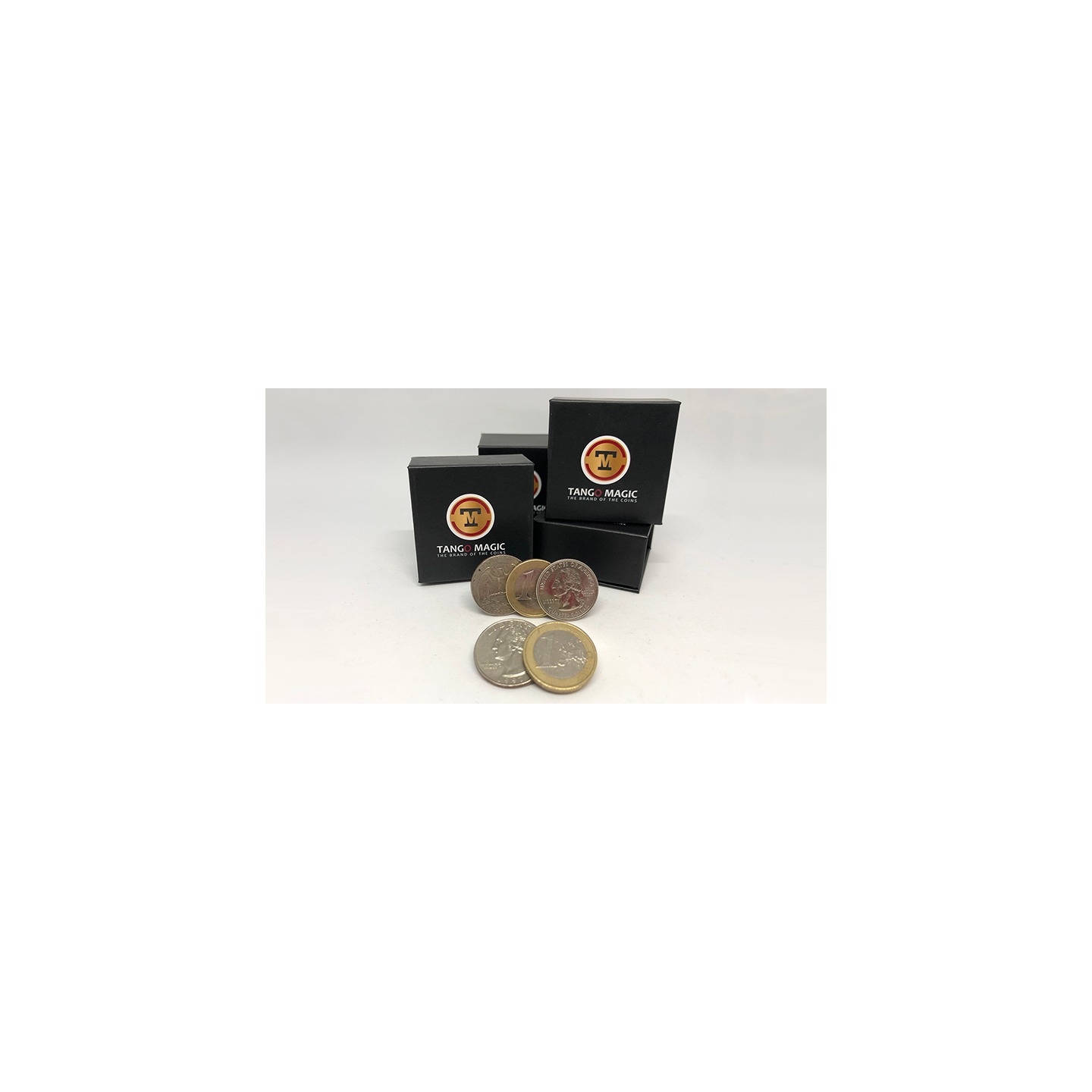 Euro-Dollar Hopping Half (1 Euro and Quarter Dollar) by Tango Magic-Trick (ED004)
