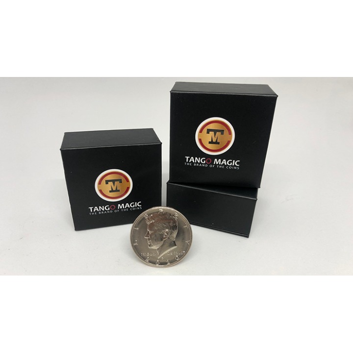 Double Side Half Dollar (Heads) (D0035) by Tango Magic