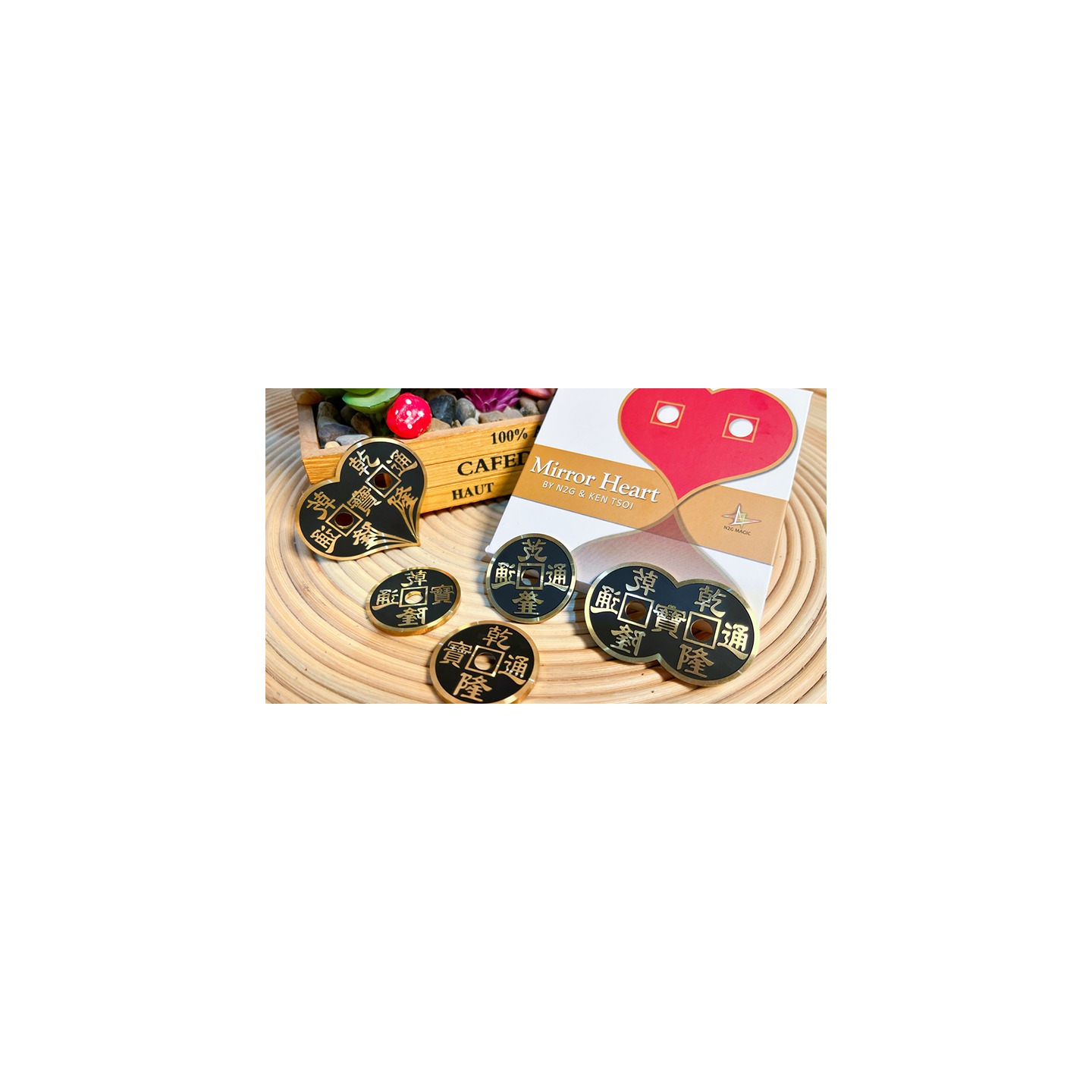 Mirror Heart Black by N2G & Ken Tsoi (Gimmicks and online instructions)