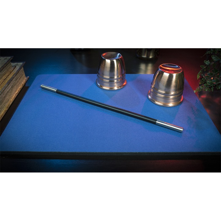 Deluxe Close-Up Pad 11X16 (Blue) by Murphy's Magic Supplies