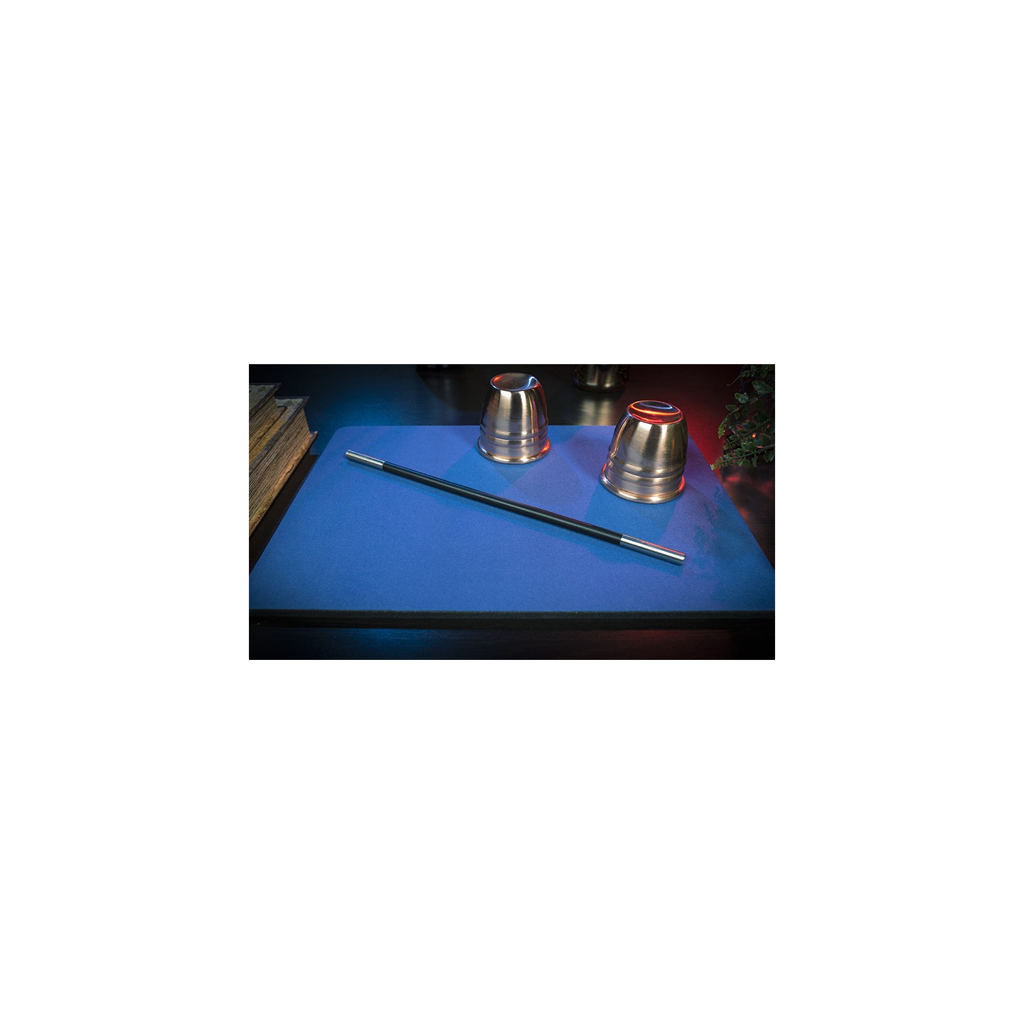 Deluxe Close-Up Pad 11X16 (Blue) by Murphy's Magic Supplies