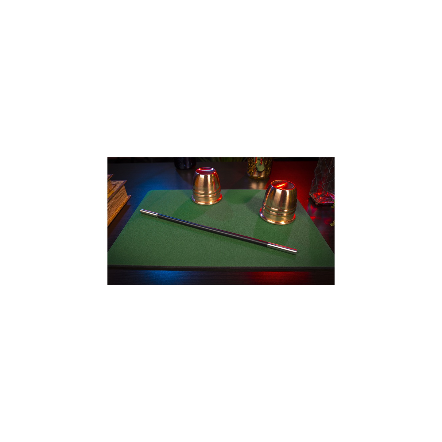 Standard Close-Up Pad 11X16 (Green) by Murphy's Magic Supplies