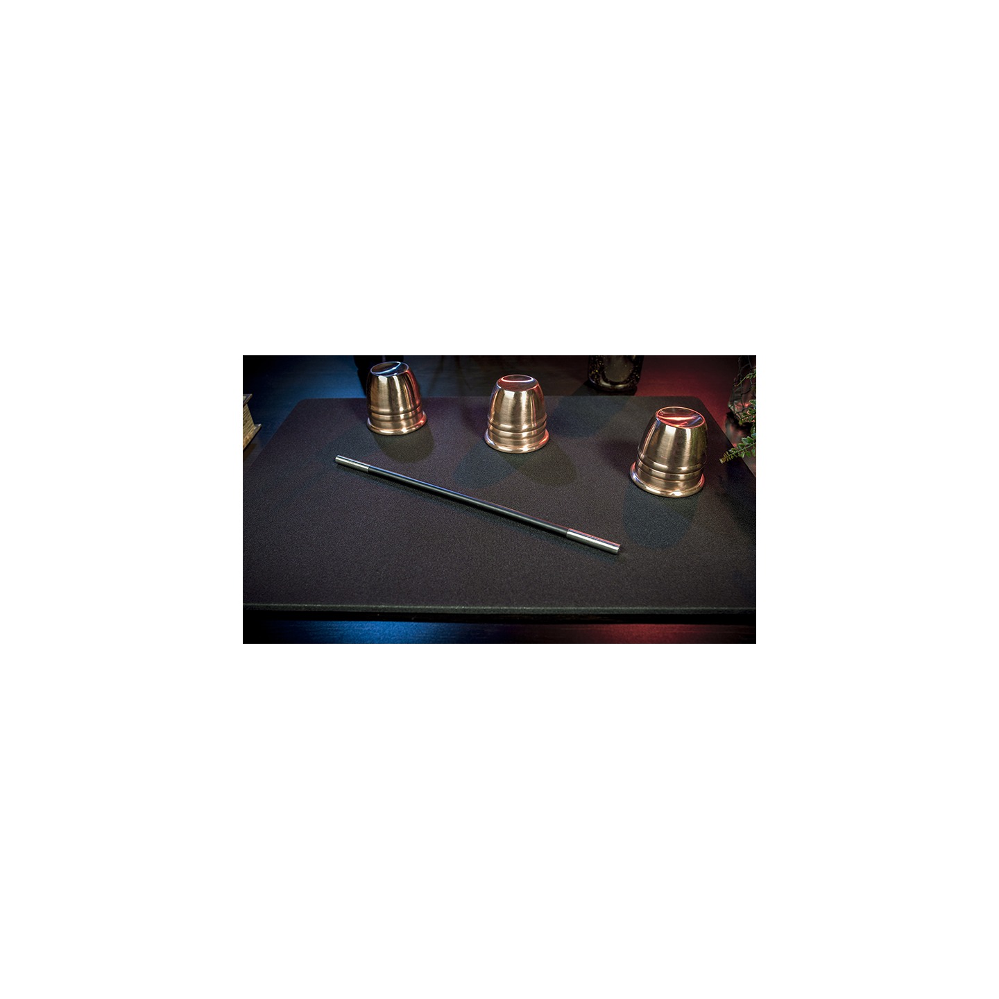 Deluxe Close-Up Pad 16X23 (Black) by Murphy's Magic Supplies