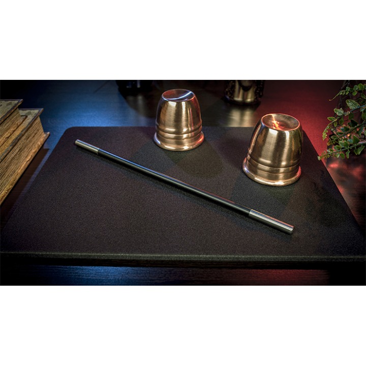 Deluxe Close-Up Pad 11X16 (Black) by Murphy's Magic Supplies