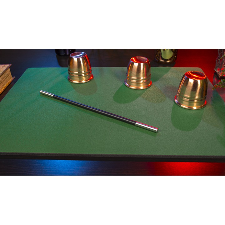Deluxe Close-Up Pad 16X23 (Green) by Murphy's Magic Supplies