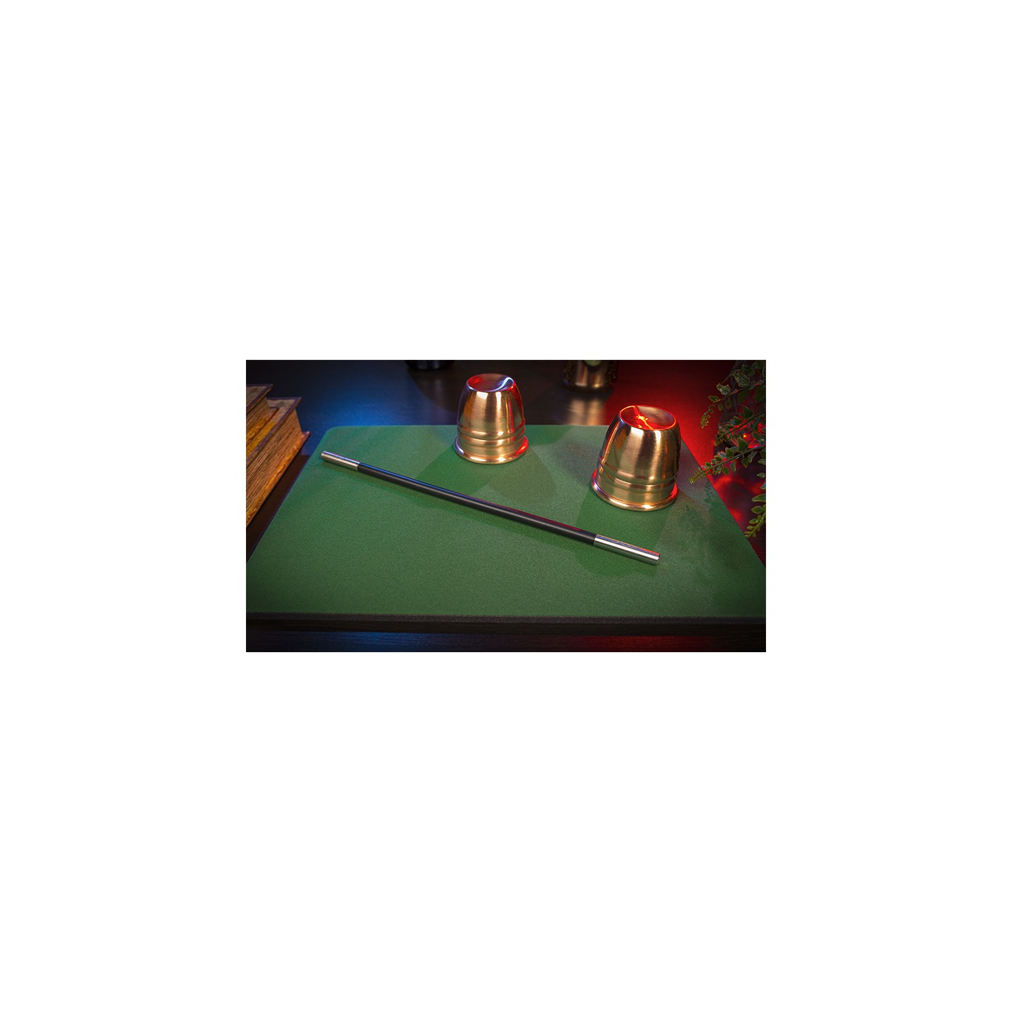 Deluxe Close-Up Pad 11X16 (Green) by Murphy's Magic Supplies