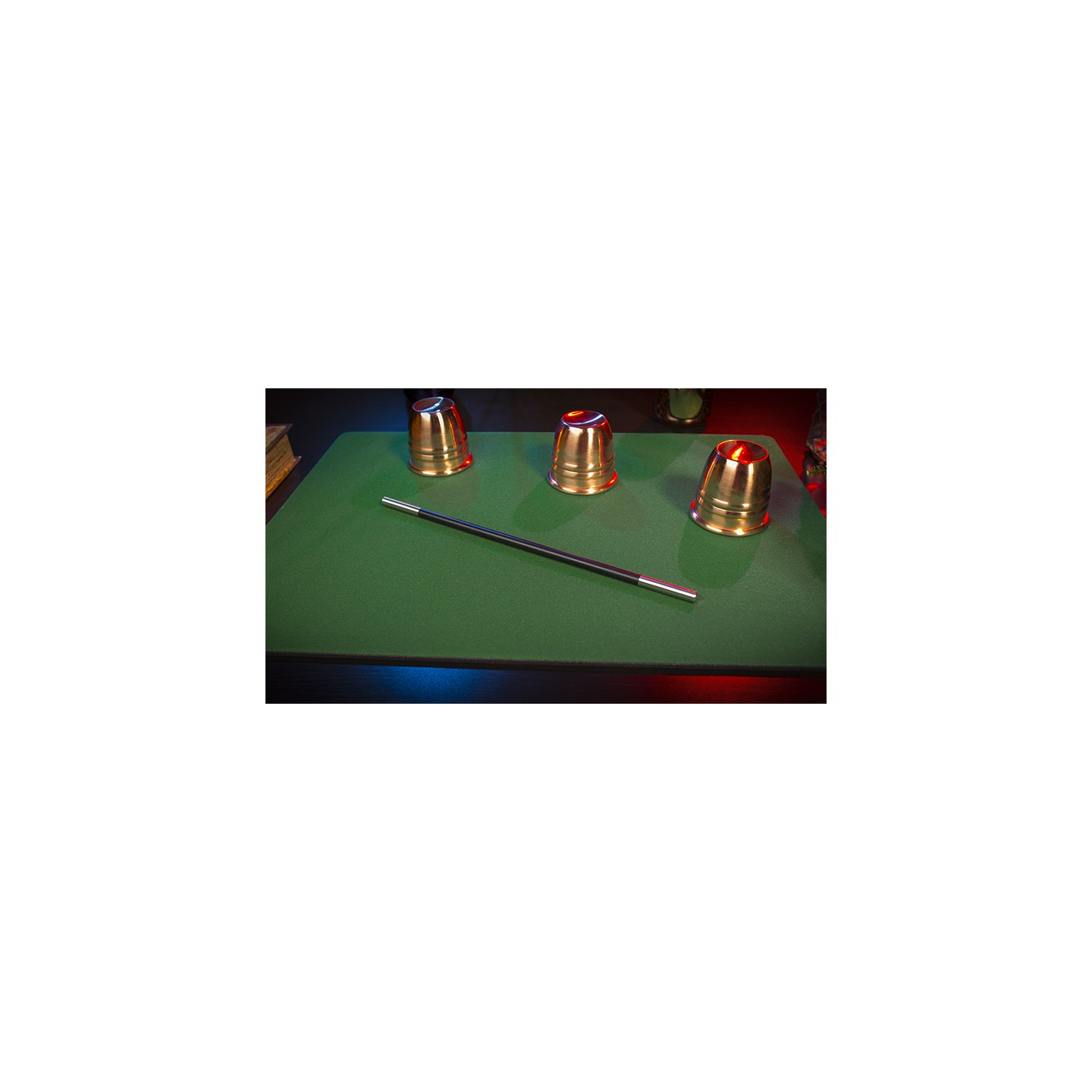 Standard Close-Up Pad 16X23 (Green) by Murphy's Magic Supplies
