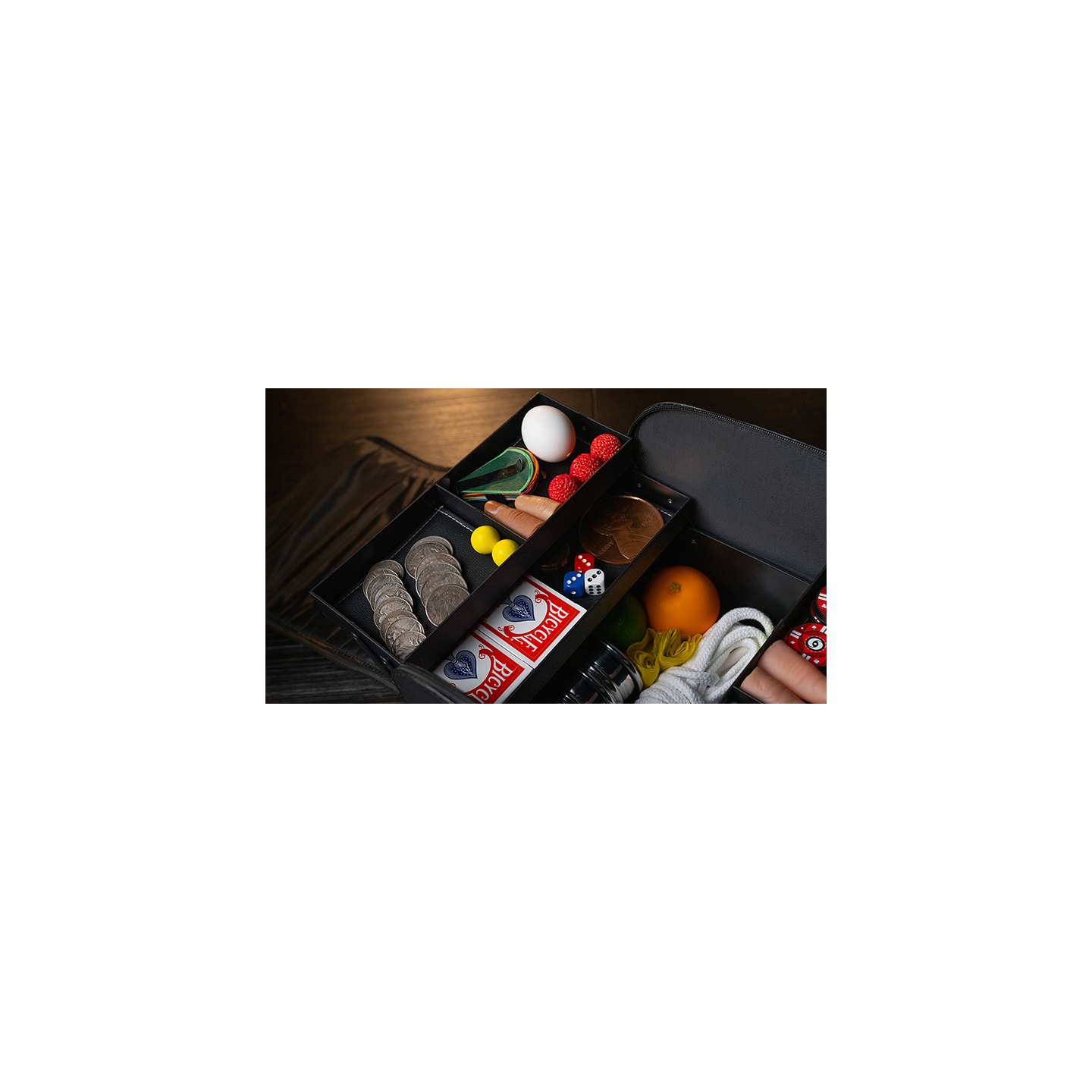 MODERN DOCTORS BAG by Murphy's Magic